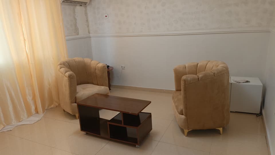 LAde Presidential Suite